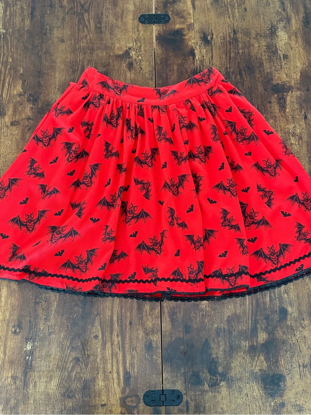 Sourpuss Bat Attack Red Blk Skater Skirt Halloween Horror Rockabilly Spooky Goth - Picture 3 of 8